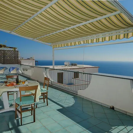 Moressa Apartment